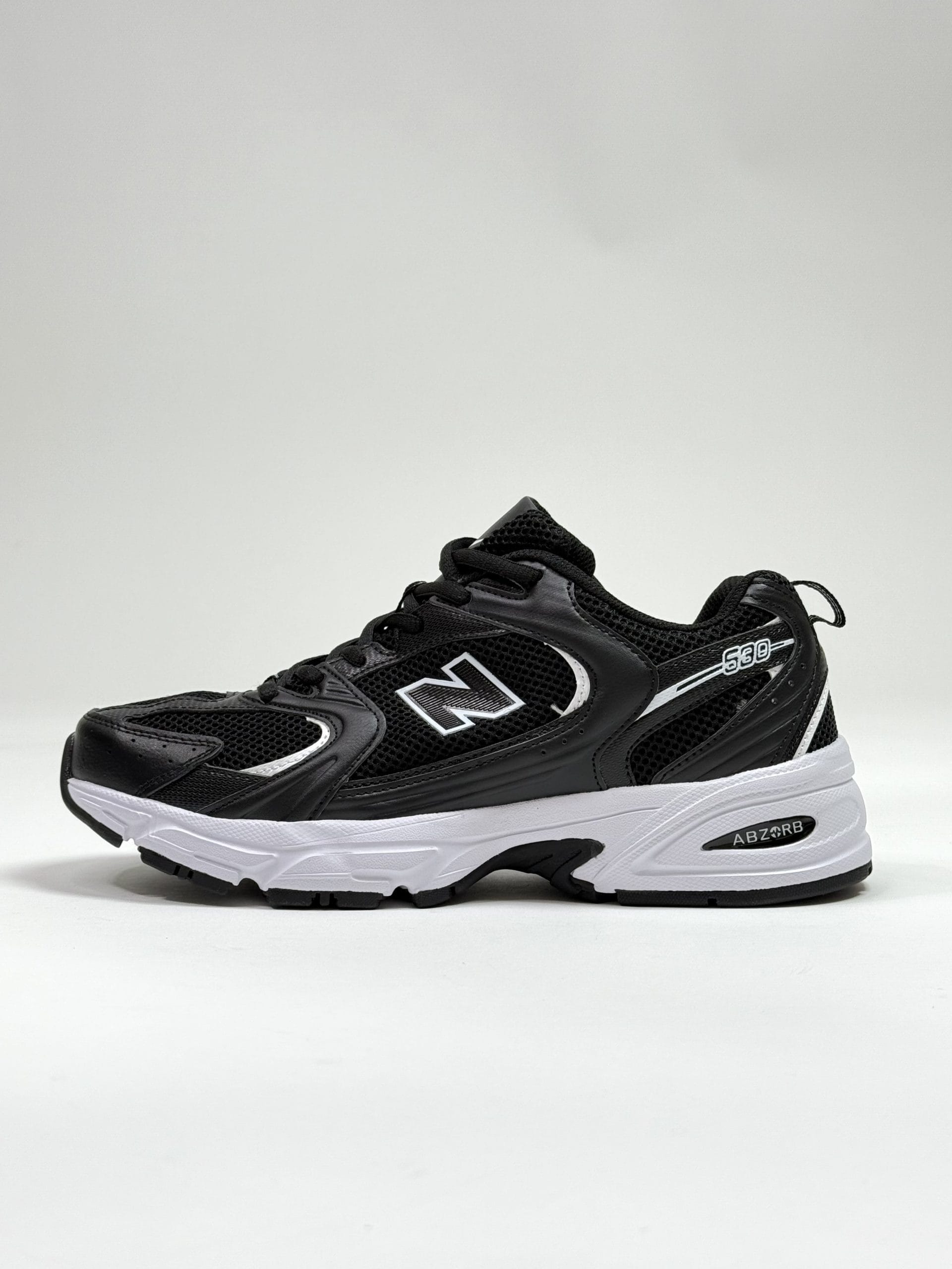 کفش نیوبالانس مدل ۵۳۰ مشکی