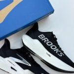 کفش بروکس هایپرمکس مشکی