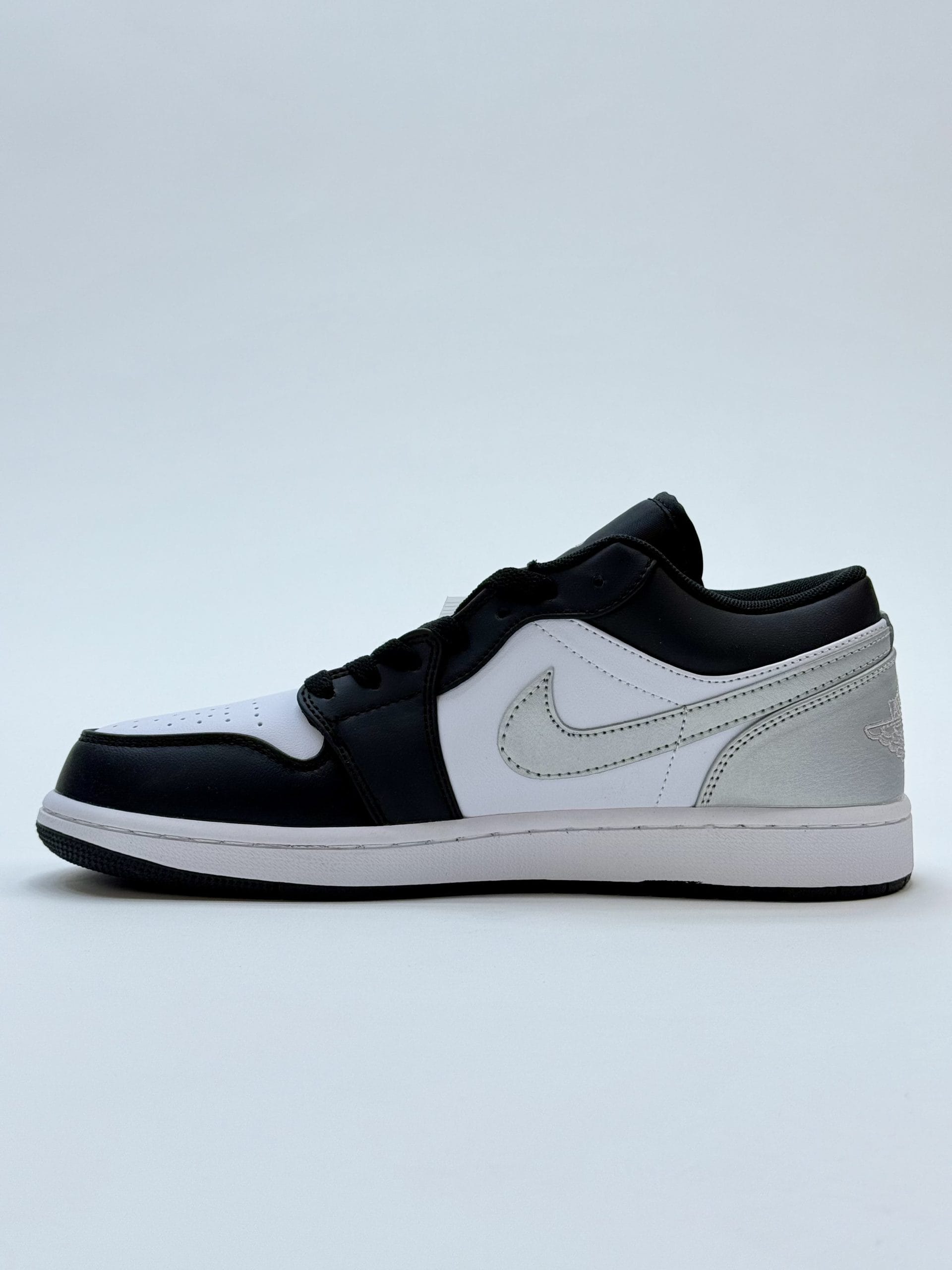 کفش نایک ایر جردن وان مشکی نقره ای